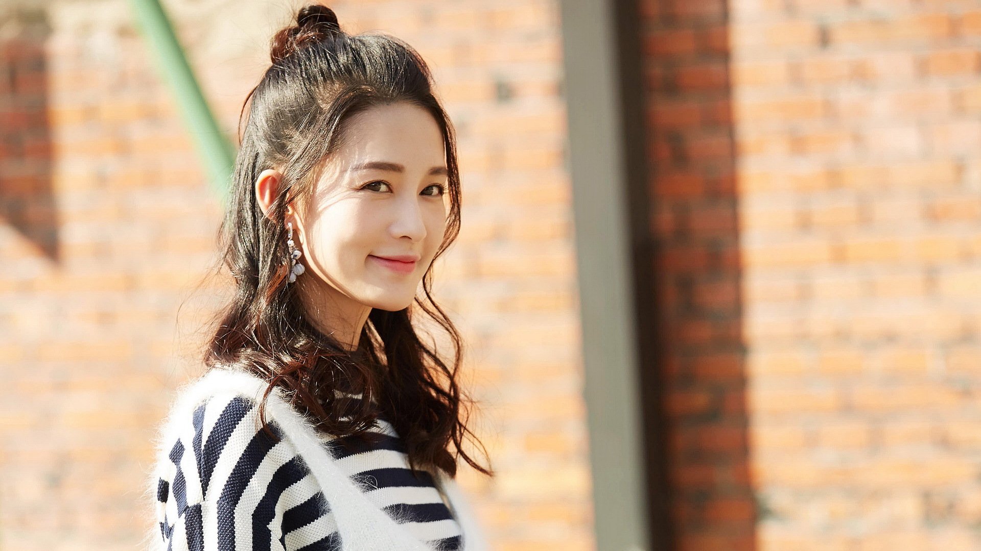 冬奥文化走进校园 激发孩子体育热情，冬奥文化走进校园 激发孩子体育热情的句子