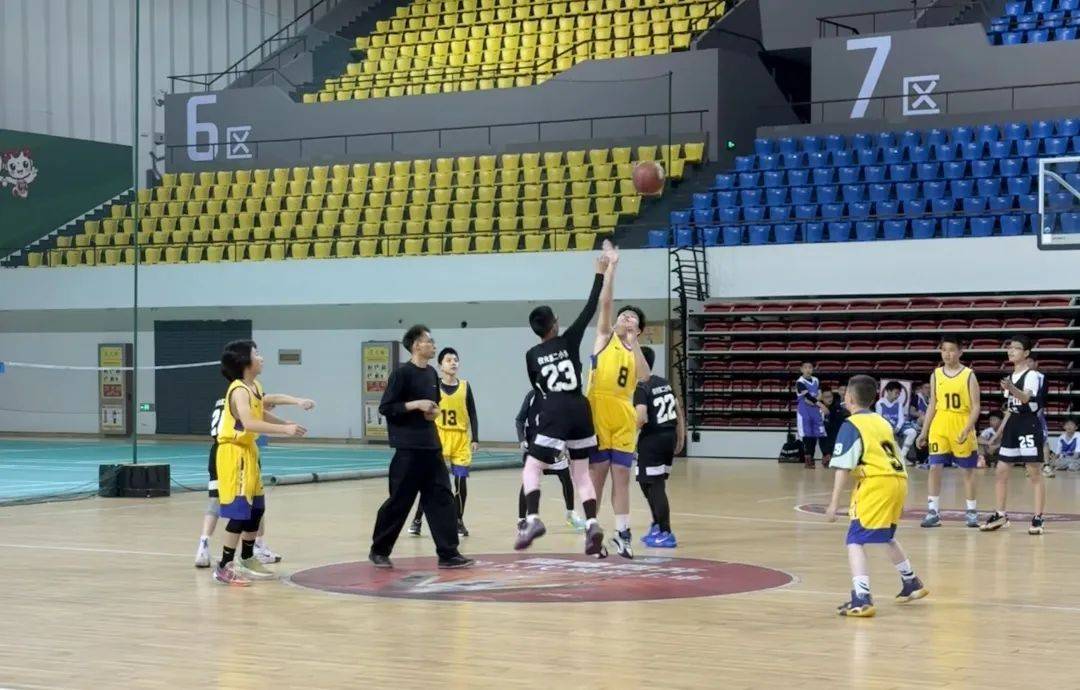 包含乐鱼体育：篮球训练营活动：提升篮球技能，培养团队精神的词条